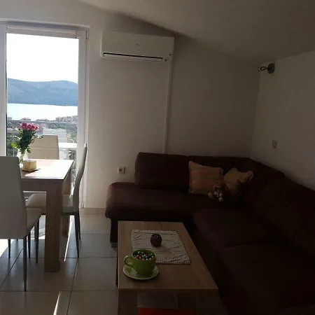 Ivancica Apartment *